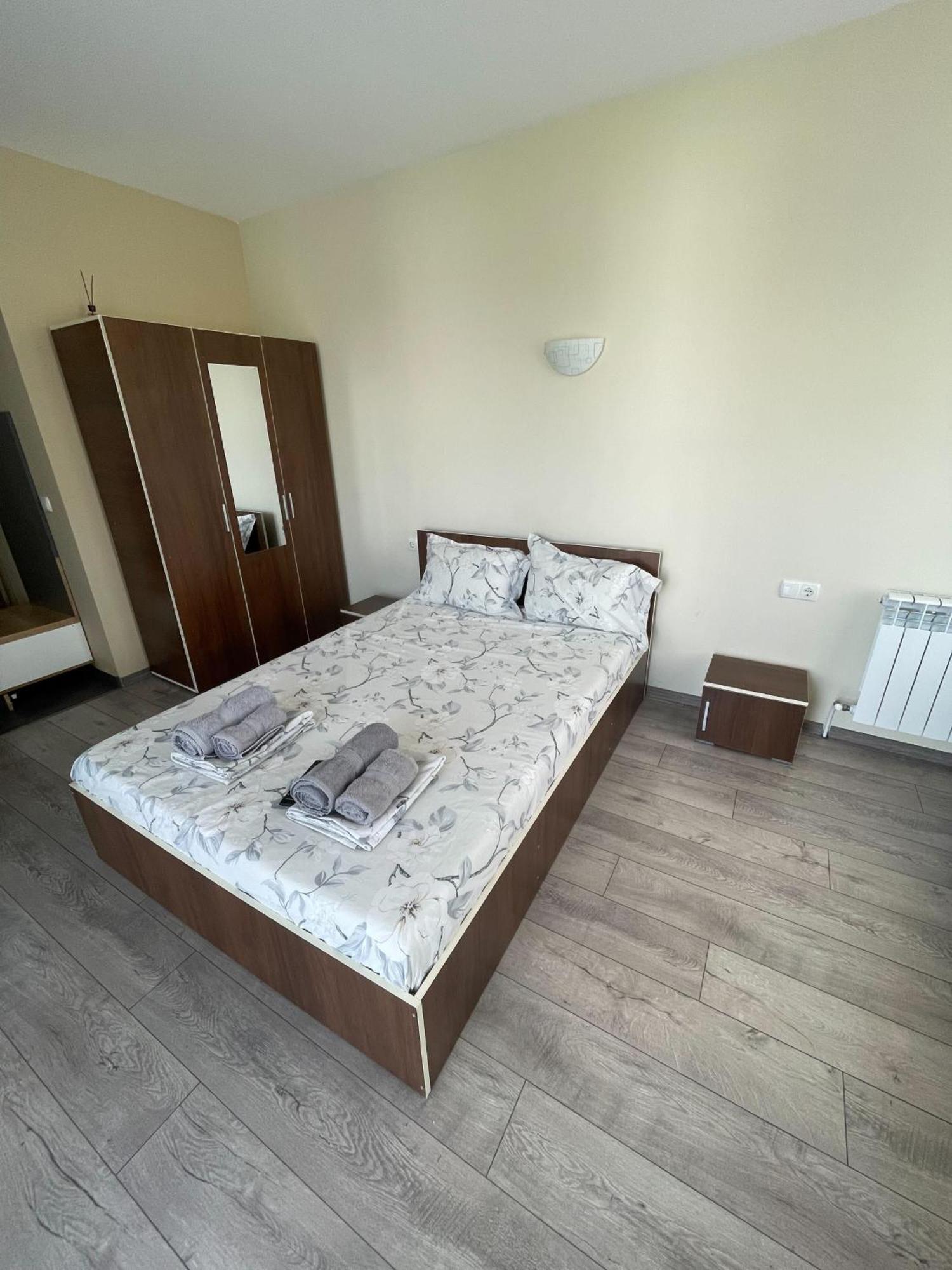 Zaraaparthotel Sofia Buitenkant foto