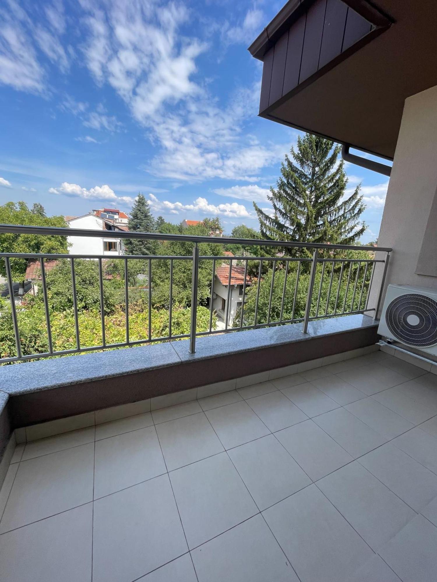 Zaraaparthotel Sofia Buitenkant foto